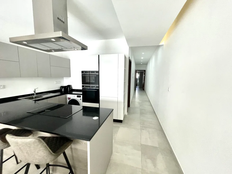 2 bed Apartment For Rent in Sliema, Sliema - thumb 8