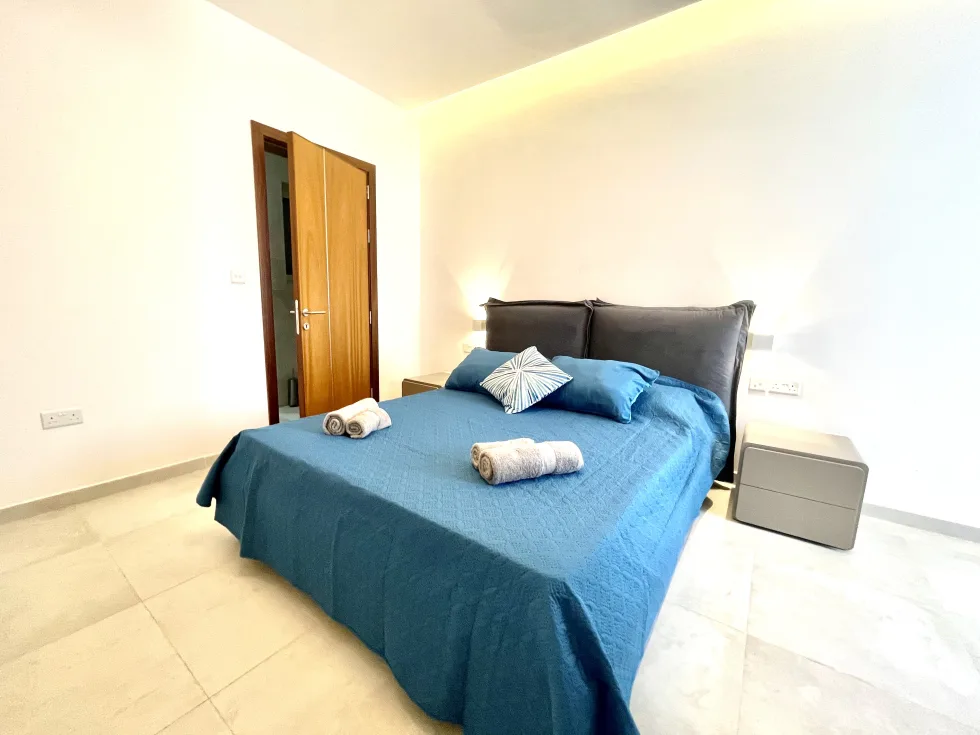 2 bed Apartment For Rent in Sliema, Sliema - thumb 9