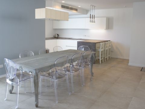 3 bed Penthouse For Rent in St Julian's, St Julian's - thumb 3