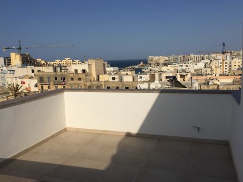 3 bed Penthouse For Rent in St Julian's, St Julian's - thumb 8