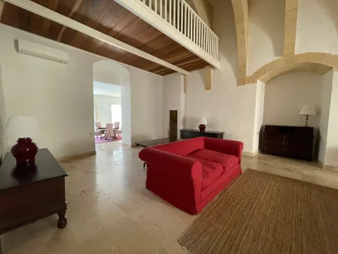 2 bed Maisonette For Rent in Valletta, Valletta - thumb 3