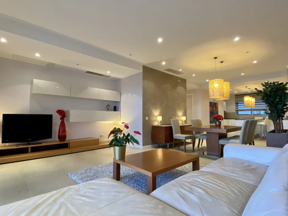 3 bed Apartment For Rent in Sliema, Sliema - thumb 6