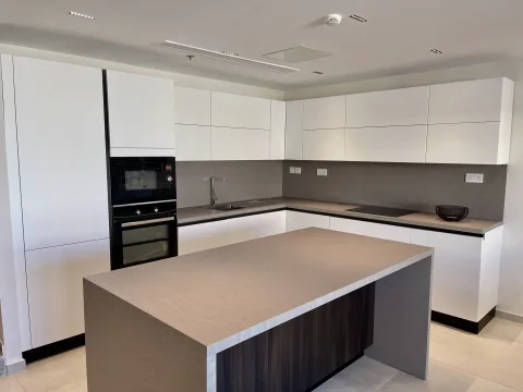 2 bed Apartment For Rent in Sliema, Sliema - thumb 10