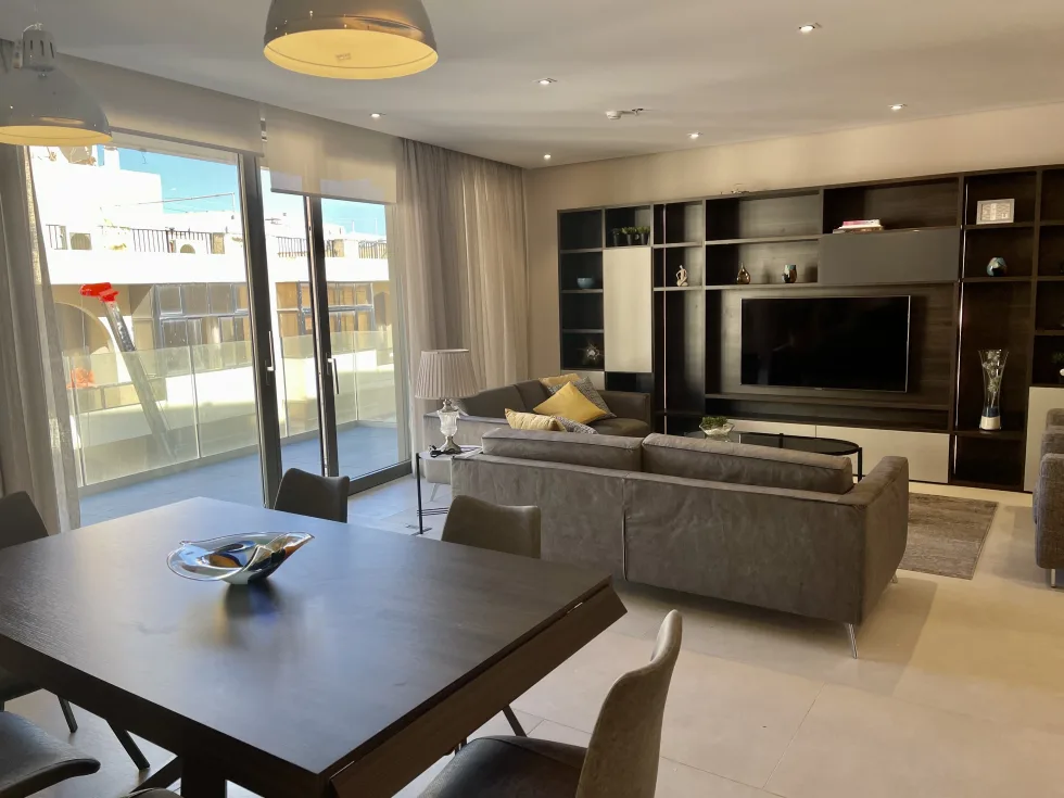 2 bed Apartment For Rent in Sliema, Sliema - thumb 4