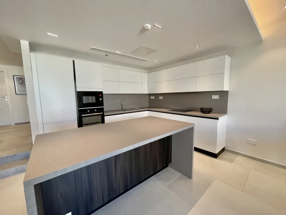 2 bed Apartment For Rent in Sliema, Sliema - thumb 8