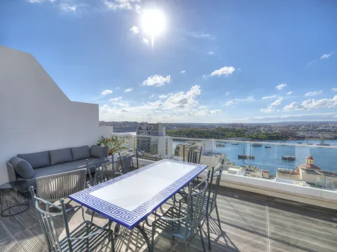 2 bed Penthouse For Rent in Sliema, Sliema - thumb 1