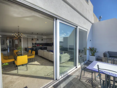 2 bed Penthouse For Rent in Sliema, Sliema - thumb 3