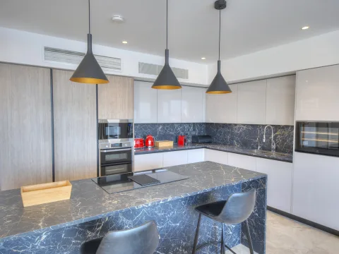 2 bed Penthouse For Rent in Sliema, Sliema - thumb 8