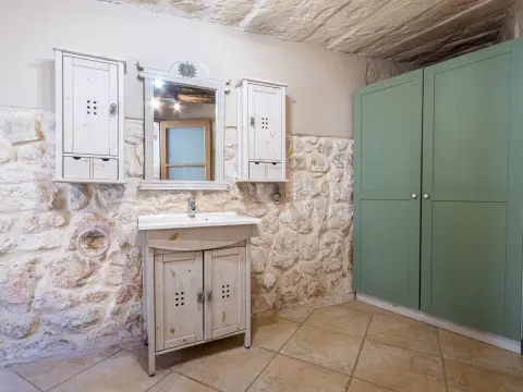 3 bed Farmhouse For Rent in Mgarr, Mgarr - thumb 13