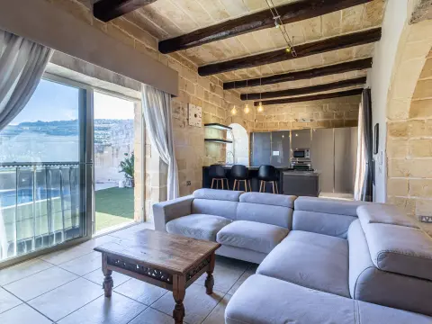 3 bed Farmhouse For Rent in Mgarr, Mgarr - thumb 7