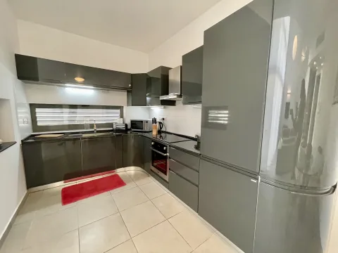 2 bed Apartment For Rent in St Julian's, St Julian's - thumb 5