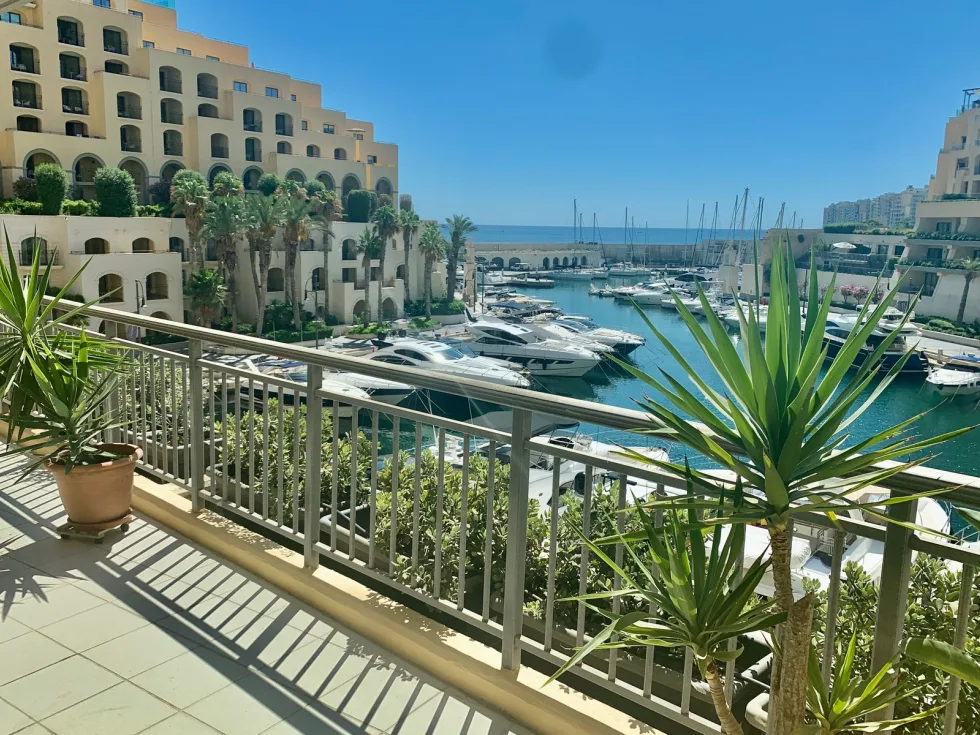 3 bed Apartment For Rent in St Julian's, St Julian's - thumb 1