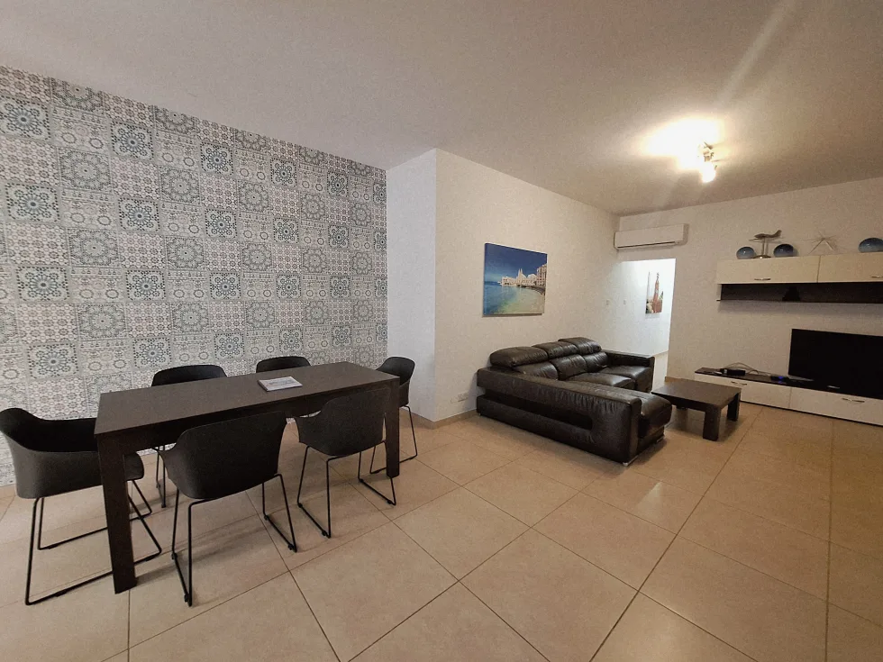 3 bed Apartment For Rent in Sliema, Sliema - thumb 1