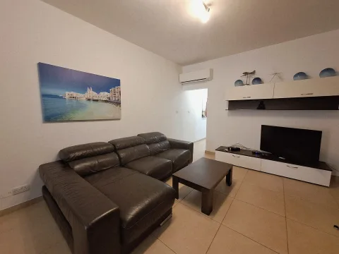3 bed Apartment For Rent in Sliema, Sliema - thumb 2