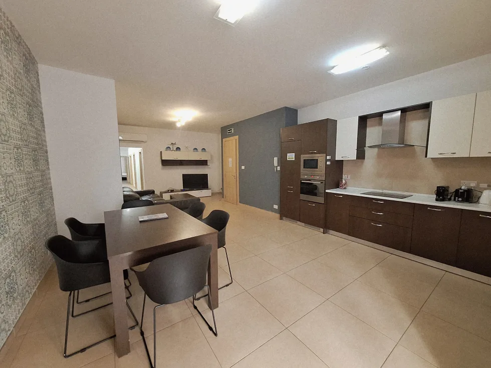 3 bed Apartment For Rent in Sliema, Sliema - thumb 3
