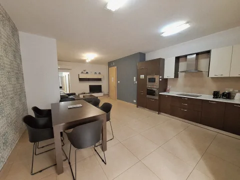 3 bed Apartment For Rent in Sliema, Sliema - thumb 3