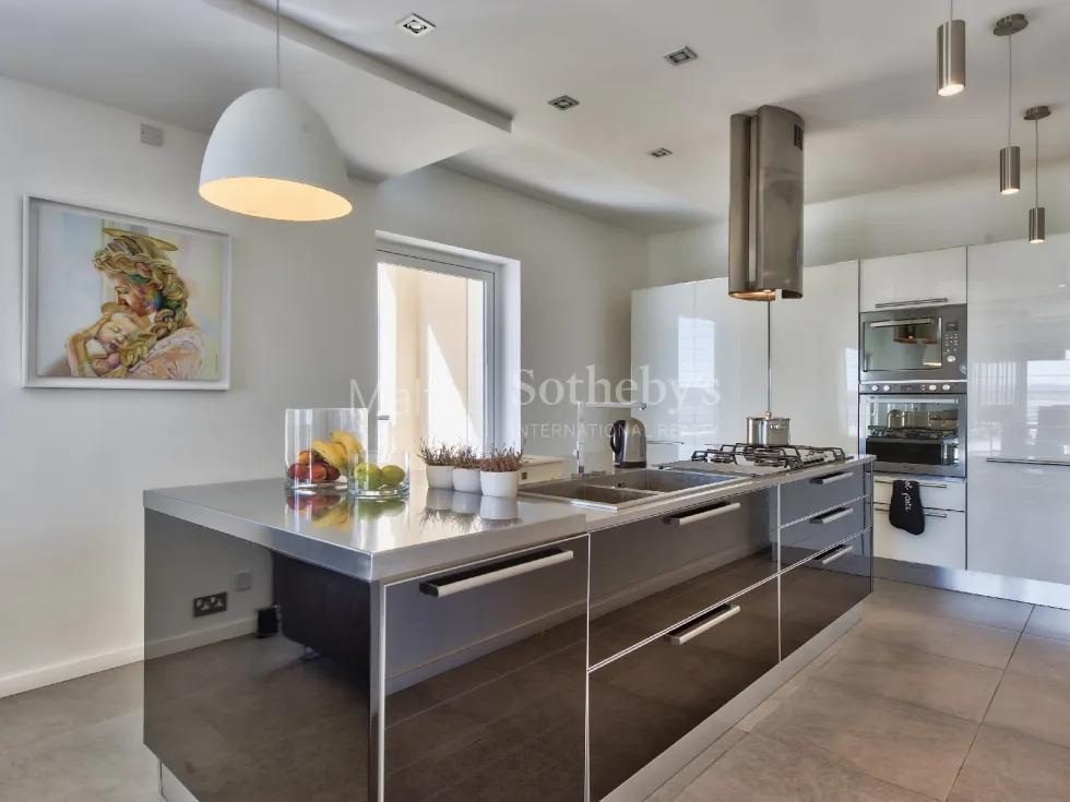 2 bed Apartment For Rent in Sliema, Sliema - thumb 9