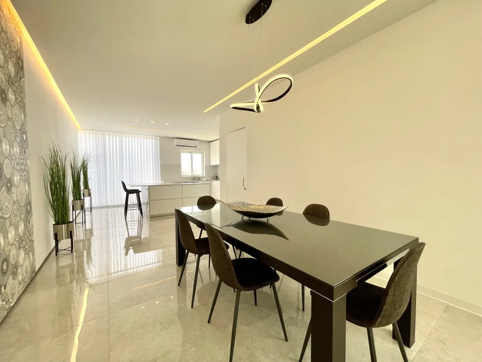 3 bed Penthouse For Rent in Sliema, Sliema - thumb 6