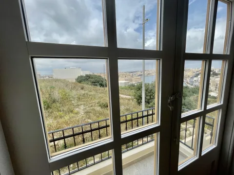 3 bed Apartment For Rent in Kalkara, Kalkara - thumb 13