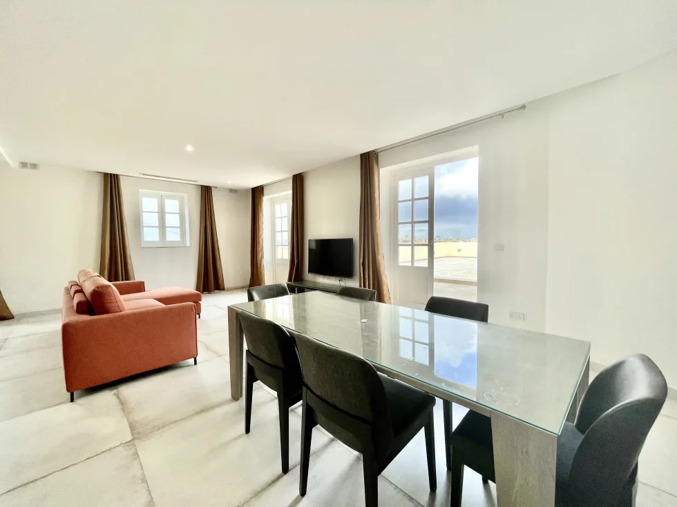 3 bed Apartment For Rent in Kalkara, Kalkara - thumb 4