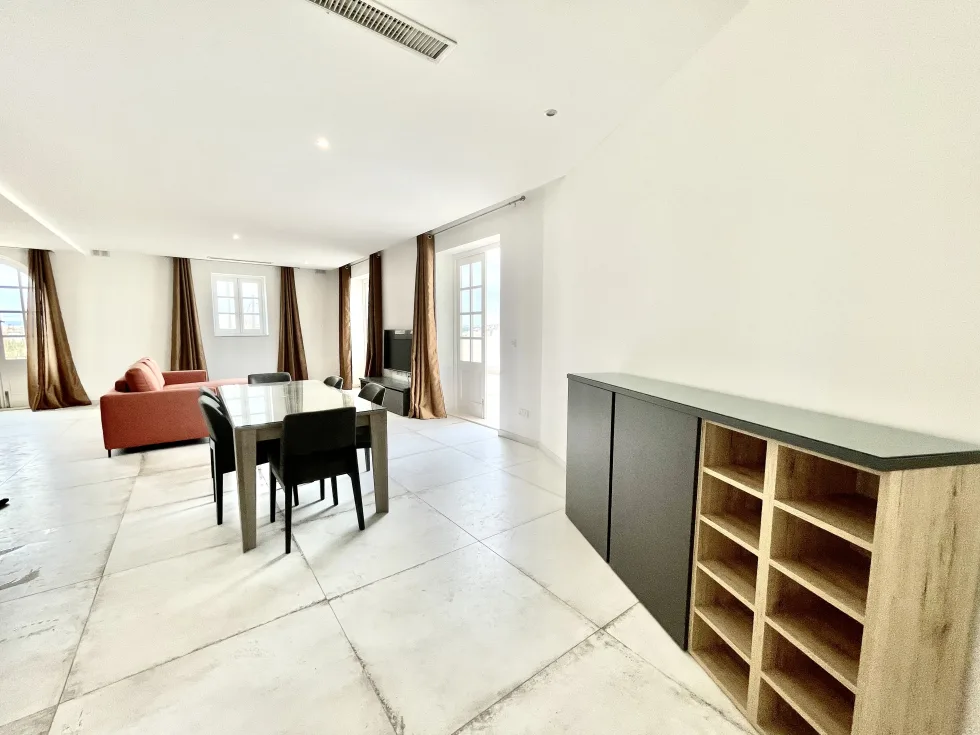 3 bed Apartment For Rent in Kalkara, Kalkara - thumb 5