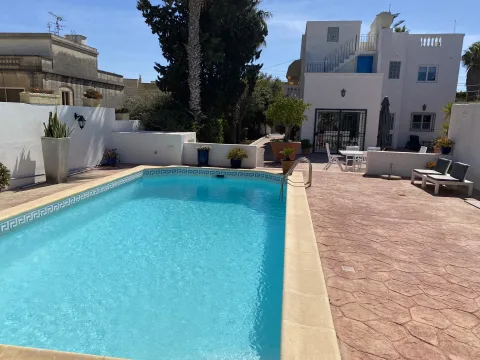 4 bed Villa For Rent in Madliena, Madliena - thumb 1