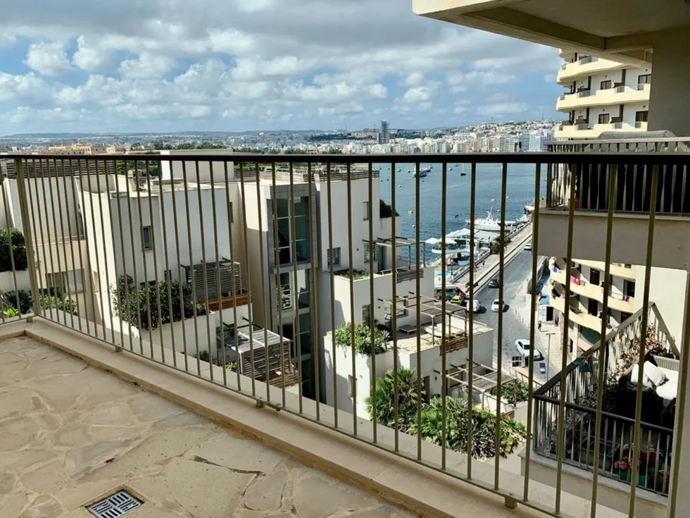 3 bed Apartment For Rent in Sliema, Sliema - thumb 14
