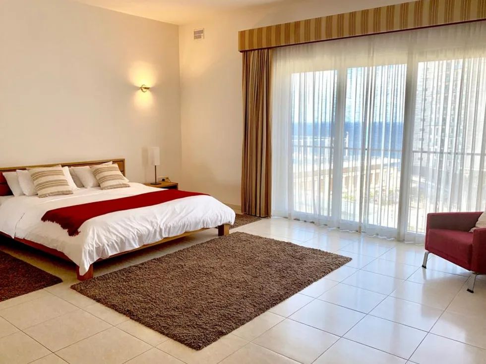 3 bed Apartment For Rent in Sliema, Sliema - thumb 4