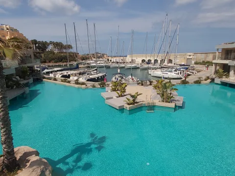 2 bed Apartment For Rent in St Julian's, St Julian's - thumb 1