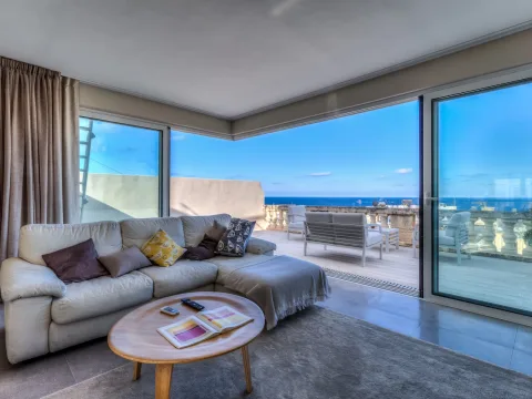 1 bed Penthouse For Rent in Valletta, Valletta - thumb 1