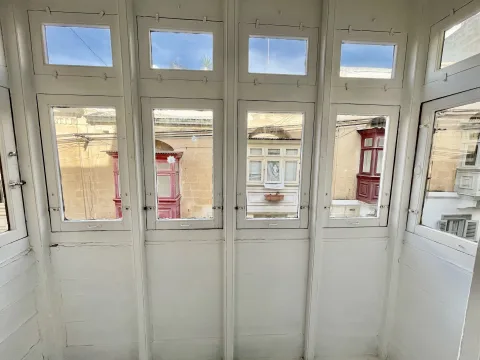 2 bed Town House For Rent in Sliema, Sliema - thumb 8
