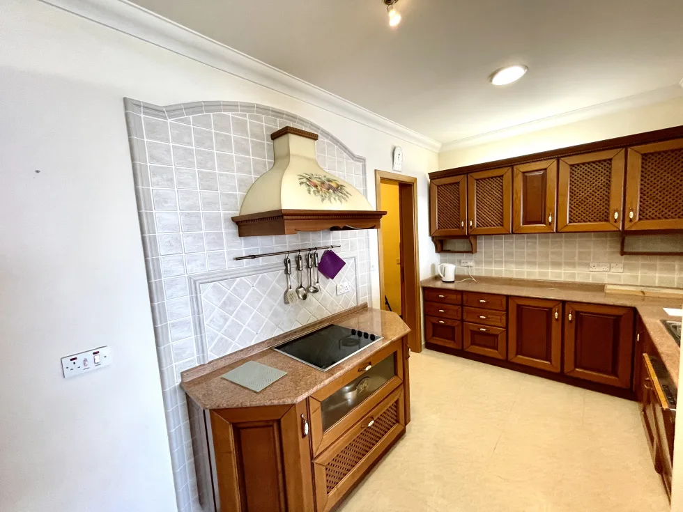 3 bed Apartment For Rent in Sliema, Sliema - thumb 12