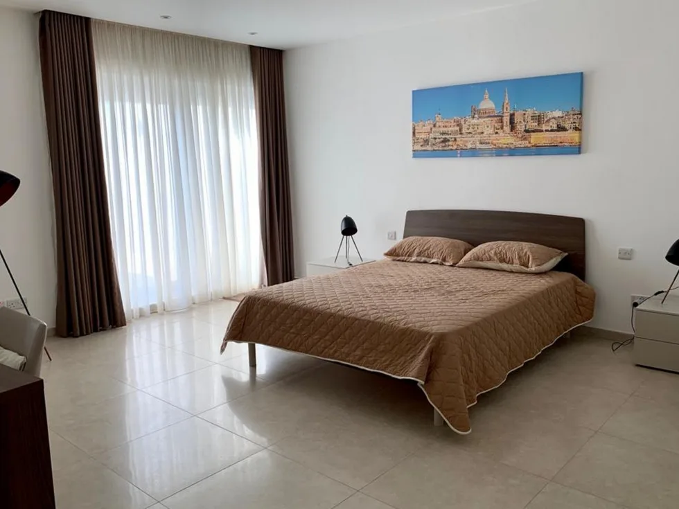 3 bed Penthouse For Rent in Sliema, Sliema - thumb 2