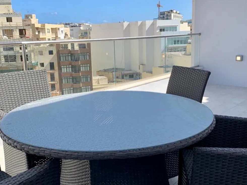 3 bed Penthouse For Rent in Sliema, Sliema - thumb 6