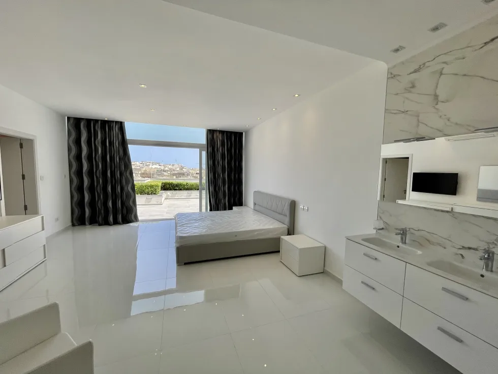 2 bed Penthouse For Rent in Zejtun, Zejtun - thumb 15