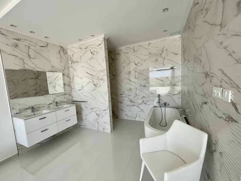 2 bed Penthouse For Rent in Zejtun, Zejtun - thumb 18