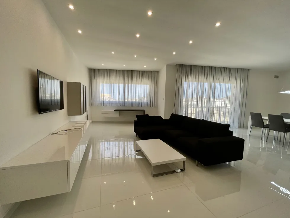 3 bed Apartment For Rent in Zejtun, Zejtun - thumb 2