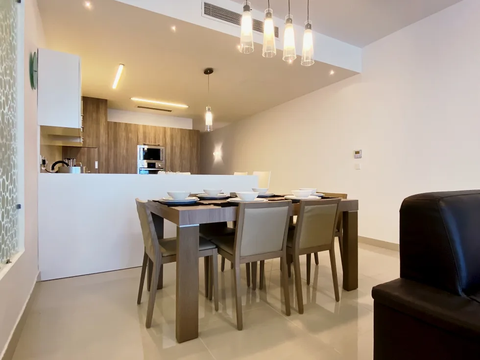 3 bed Apartment For Rent in Sliema, Sliema - thumb 2