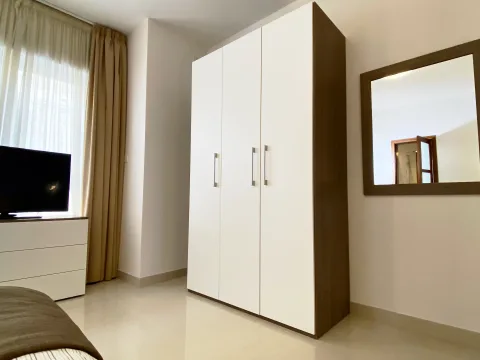 3 bed Apartment For Rent in Sliema, Sliema - thumb 9