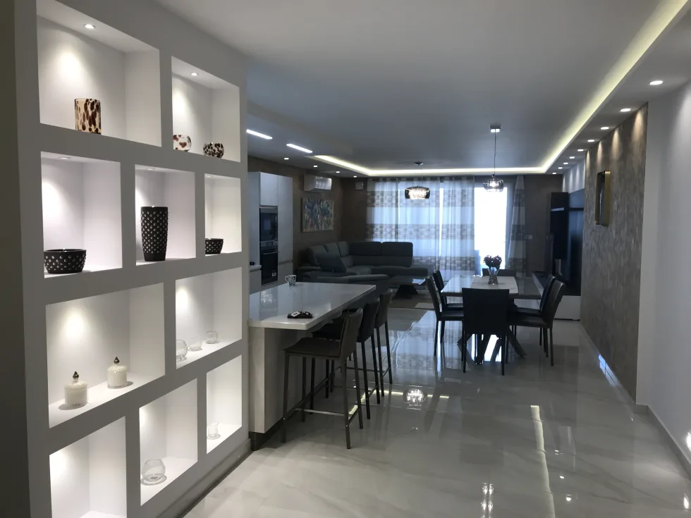 3 bed Apartment For Rent in Qawra, Qawra - thumb 3