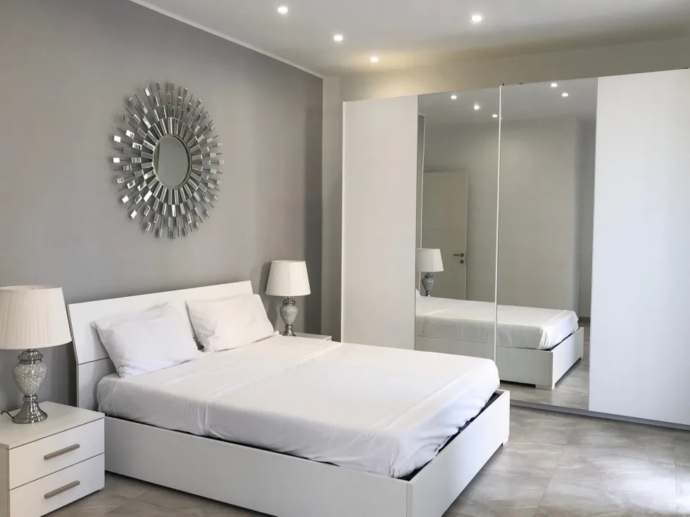 2 bed Maisonette For Rent in Ta' Xbiex, Ta' Xbiex - thumb 11